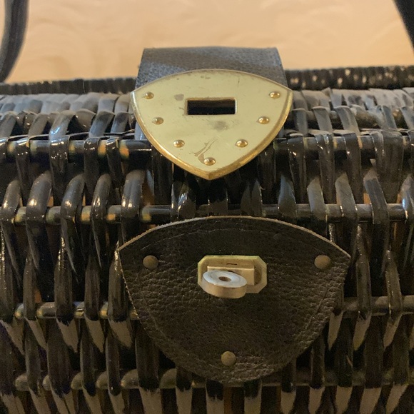 Vintage Wicker Handbag 1940 satchel. - Picture 2 of 6